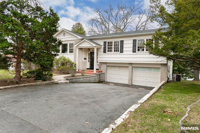 25 Devonshire Terrace, West Orange, NJ 07052