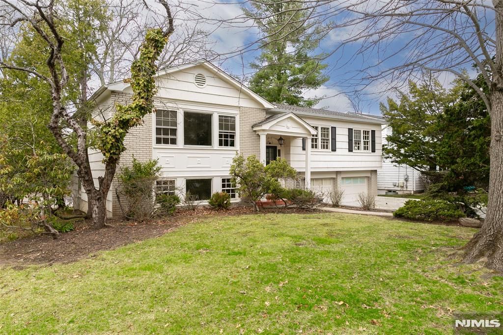 25 Devonshire Terrace, West Orange, NJ 07052