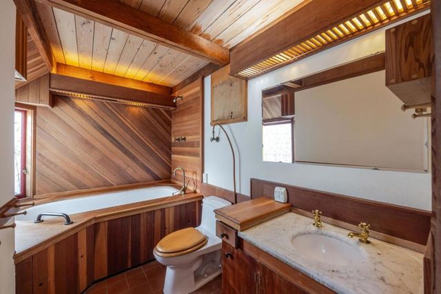 1009 Miramontes Street, Half Moon Bay, CA 94019