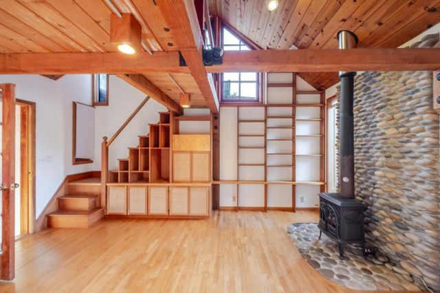 1009 Miramontes Street, Half Moon Bay, CA 94019