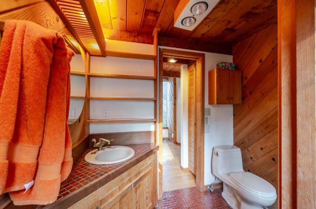 1009 Miramontes Street, Half Moon Bay, CA 94019