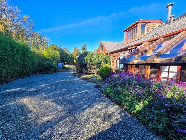 1009 Miramontes Street, Half Moon Bay, CA 94019