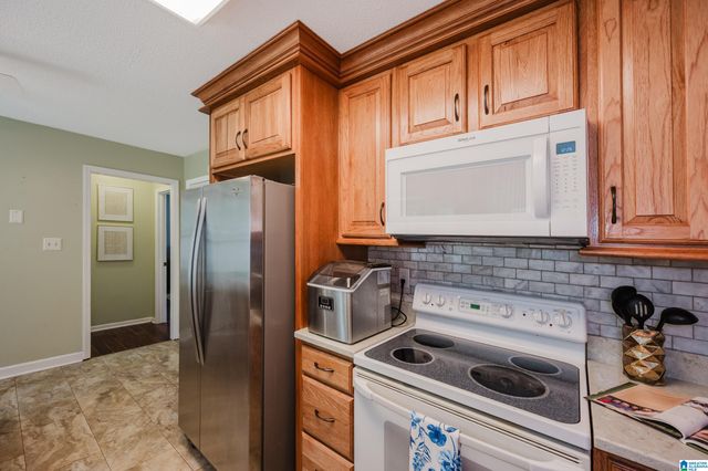 1355 WAXWING TRAIL, Alabaster, AL 35007
