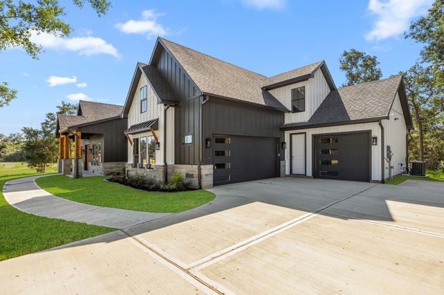 412 S Garrett Circle, Bellville, TX 77418