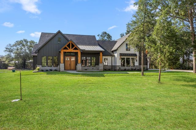 412 S Garrett Circle, Bellville, TX 77418