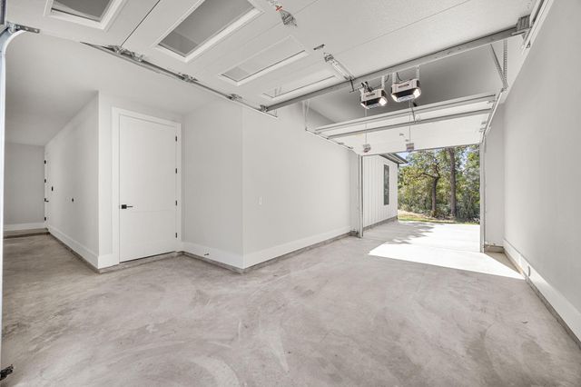 412 S Garrett Circle, Bellville, TX 77418
