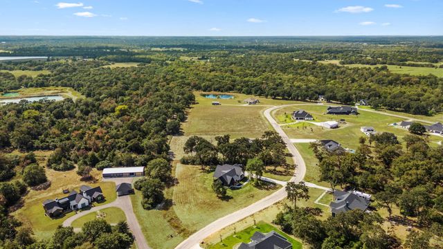 412 S Garrett Circle, Bellville, TX 77418