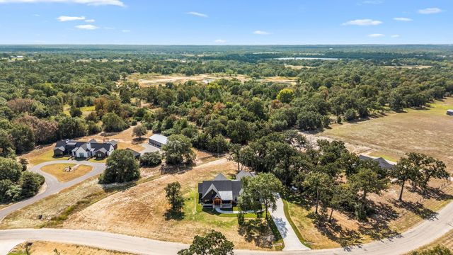 412 S Garrett Circle, Bellville, TX 77418