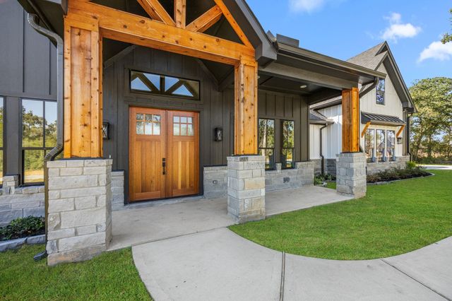412 S Garrett Circle, Bellville, TX 77418