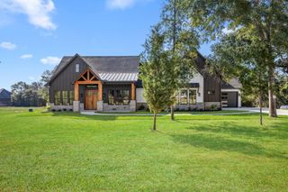 412 S Garrett Circle, Bellville, TX 77418