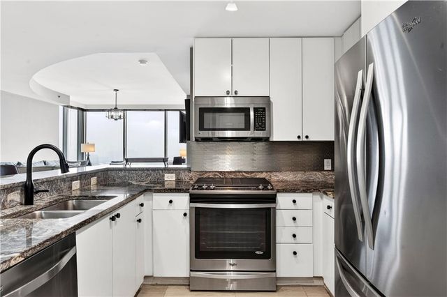 3338 Peachtree NE Road 2808, Atlanta, GA 30326