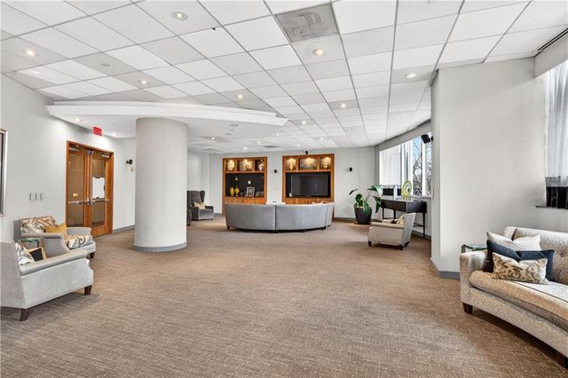 3338 Peachtree NE Road 2808, Atlanta, GA 30326