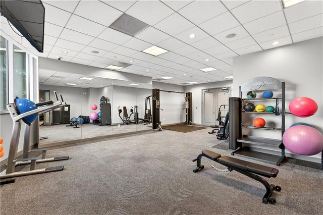 3338 Peachtree NE Road 2808, Atlanta, GA 30326