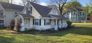 111 W Tahlequah Street, Siloam Springs, AR 72761
