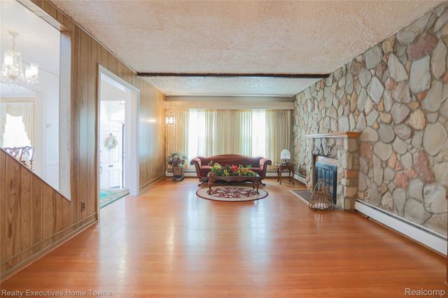 18244 Parkside Street, Detroit, MI 48221