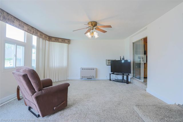 18244 Parkside Street, Detroit, MI 48221
