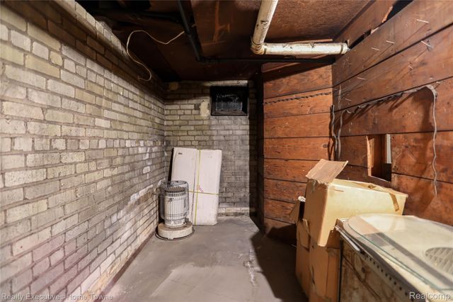18244 Parkside Street, Detroit, MI 48221