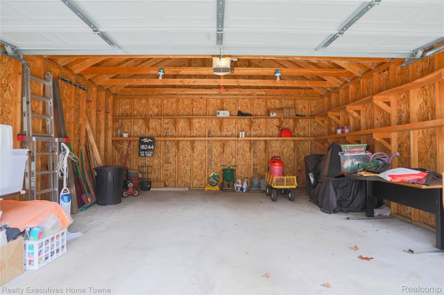18244 Parkside Street, Detroit, MI 48221