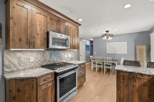 559 N 450 E, Valparaiso, IN 46383