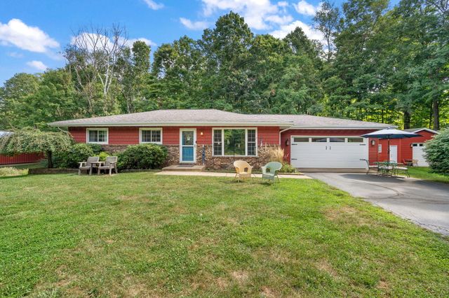 559 N 450 E, Valparaiso, IN 46383