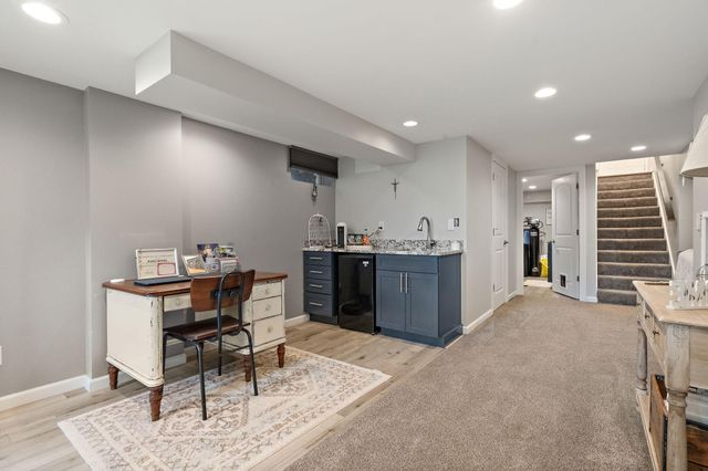 559 N 450 E, Valparaiso, IN 46383