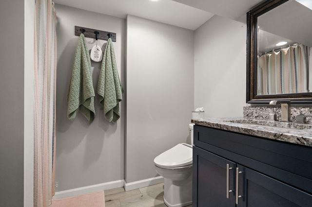 559 N 450 E, Valparaiso, IN 46383