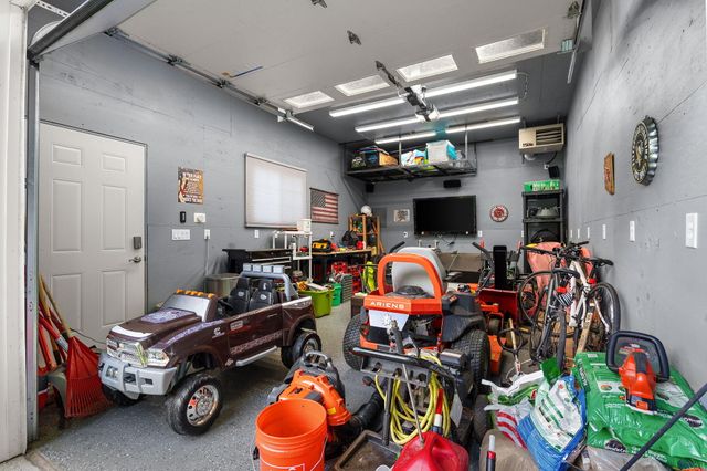 559 N 450 E, Valparaiso, IN 46383