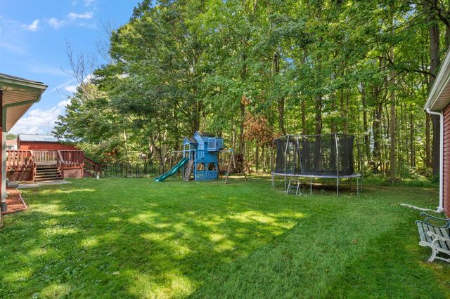 559 N 450 E, Valparaiso, IN 46383