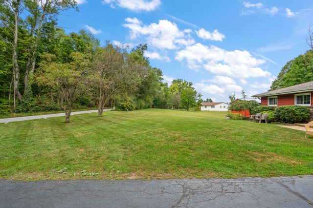 559 N 450 E, Valparaiso, IN 46383