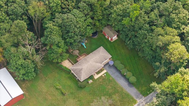 559 N 450 E, Valparaiso, IN 46383