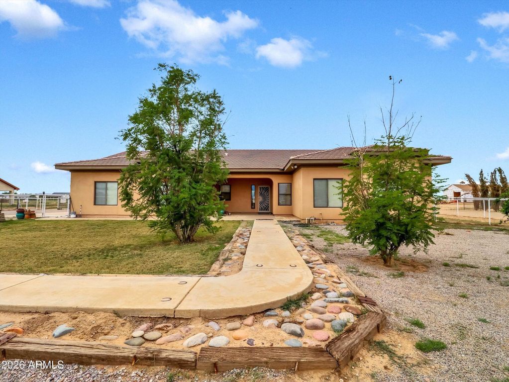 1251 E STETSON Lane, Coolidge, AZ 85128 — photo 2