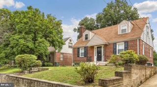 170 CHESAPEAKE ST SW, Washington, DC 20032
