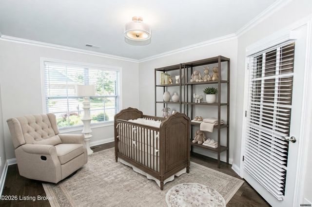 10104 Cedar Garden Dr, Louisville, KY 40291