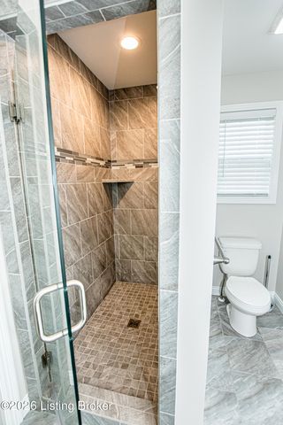 10104 Cedar Garden Dr, Louisville, KY 40291