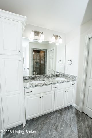10104 Cedar Garden Dr, Louisville, KY 40291