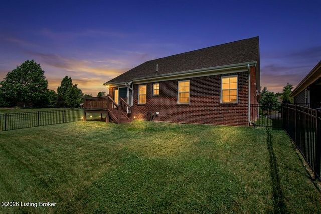 10104 Cedar Garden Dr, Louisville, KY 40291
