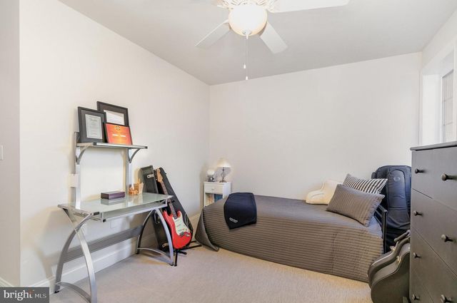 53 MAIZE CIR, Elizabethtown, PA 17022