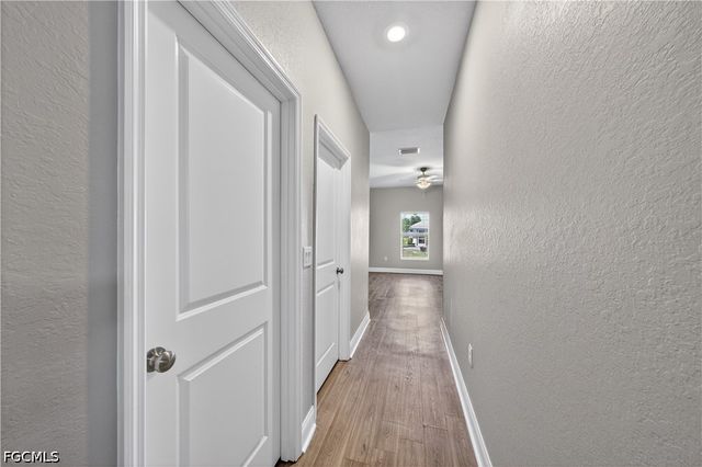 1001 NE 35th LN, Cape Coral, FL 33909