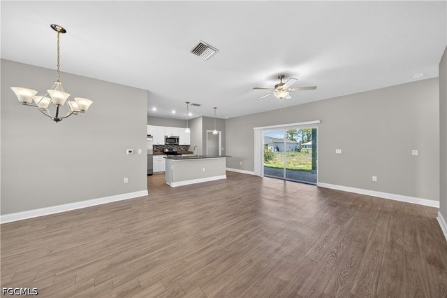 1001 NE 35th LN, Cape Coral, FL 33909