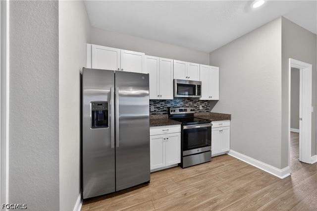 1001 NE 35th LN, Cape Coral, FL 33909