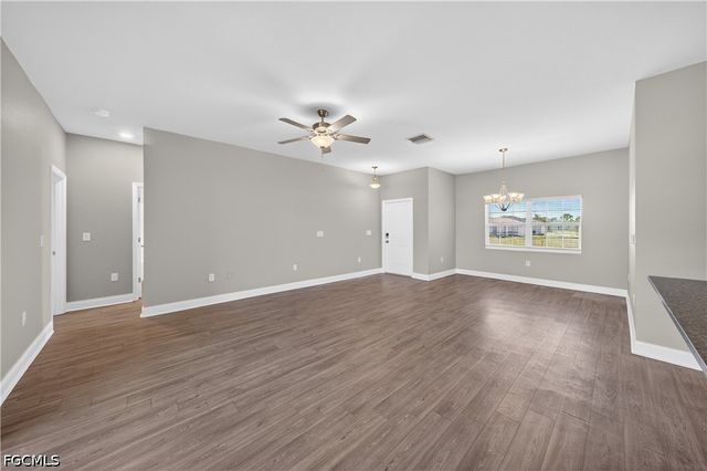 1001 NE 35th LN, Cape Coral, FL 33909