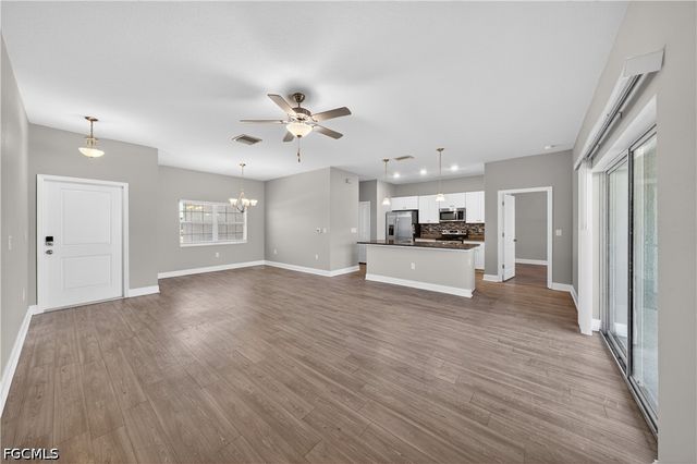 1001 NE 35th LN, Cape Coral, FL 33909