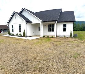 10 Shagbark Cove, Dunlap, TN 37327
