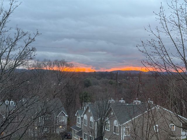 198 Eagle Ridge Way, Nanuet, NY 10954