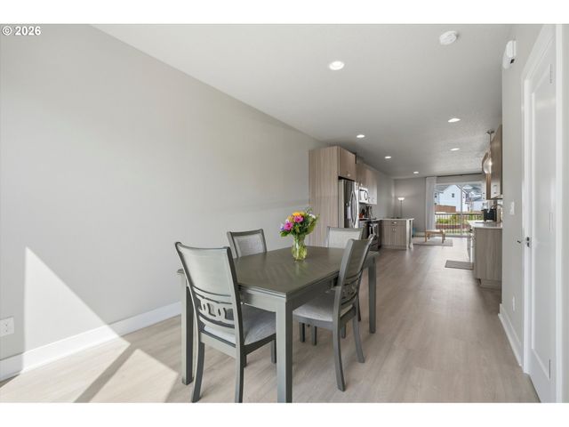 12418 Sw 171ST Ter, Beaverton, OR 97007