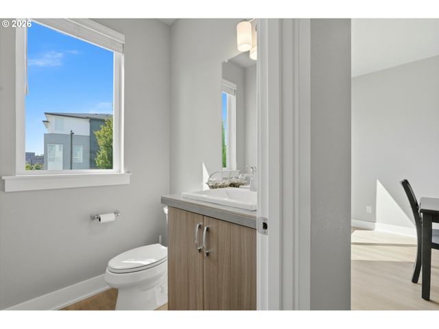 12418 Sw 171ST Ter, Beaverton, OR 97007