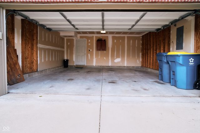 11813 Traymoore Drive, Fishers, IN 46038