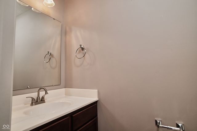 11813 Traymoore Drive, Fishers, IN 46038