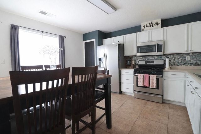 8016 Greythorn Road SW, Albuquerque, NM 87121