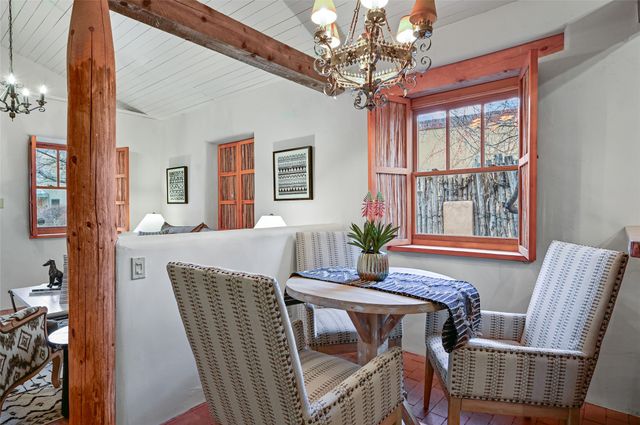 654 B San Francisco, Santa Fe, NM 87501